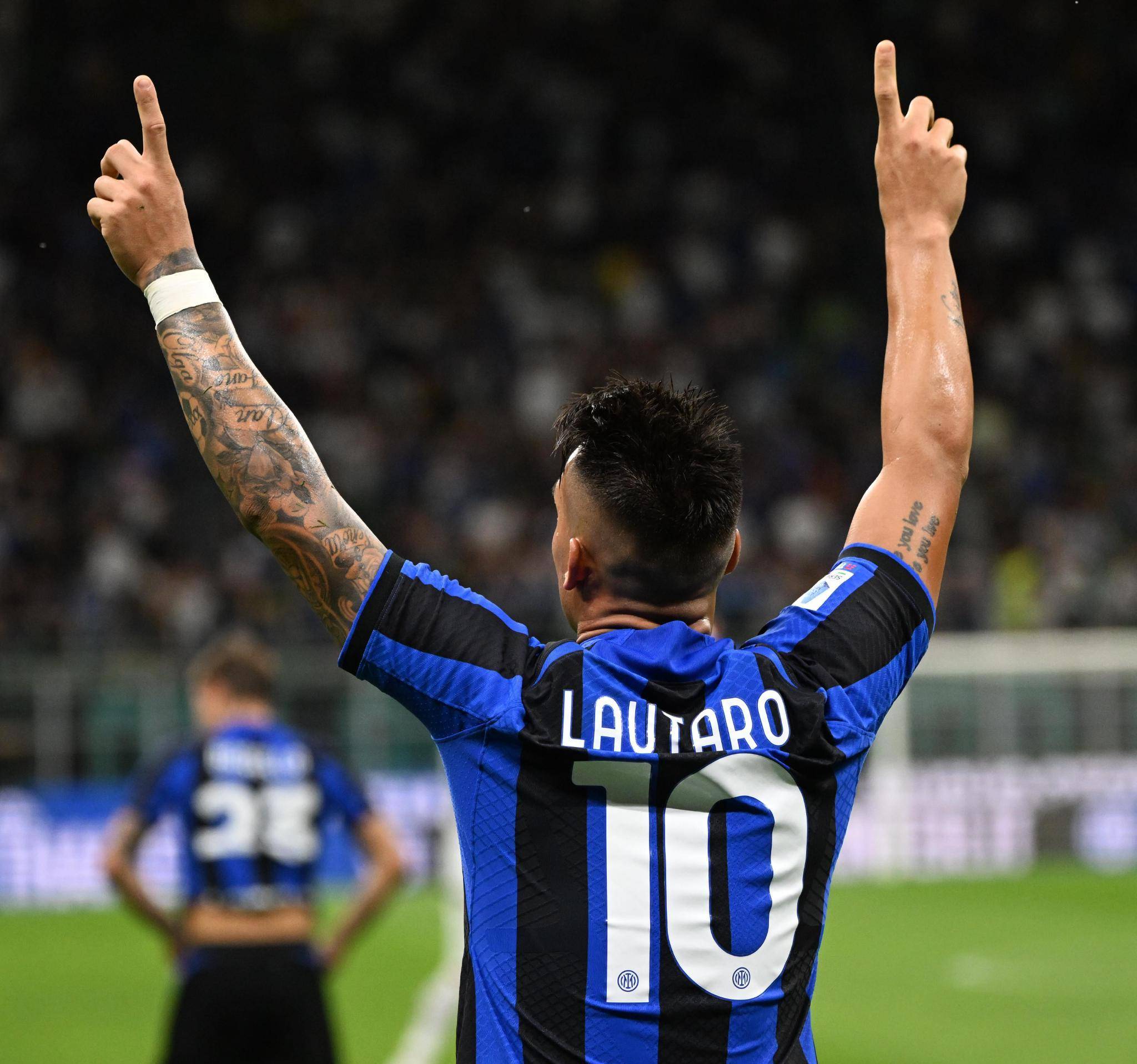 G联盟场均14.8分9.1板！美记：黄蜂队将和PJ·霍尔签下双向合同（美媒：黄蜂将与PJ·霍尔签双向合同，G联场均14.8分9.1篮板）