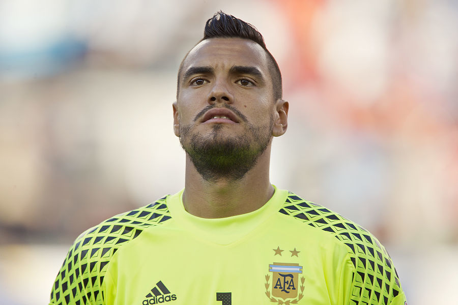 魔术：瓦格纳将接受核磁共振检查，主帅祈祷他伤无大碍