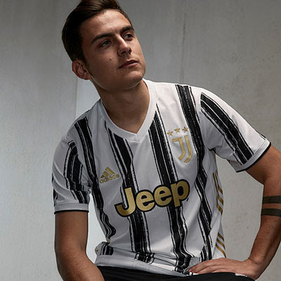 芝加哥小熊队将冠军戒指发放给包括食堂员工在内的所有雇员